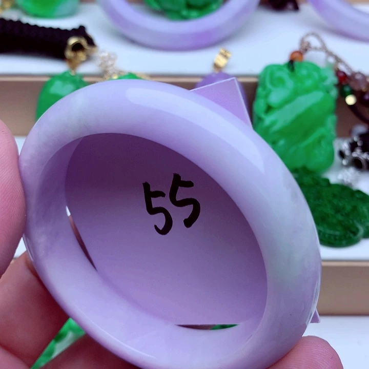 翡翠未镶嵌手镯－．．．