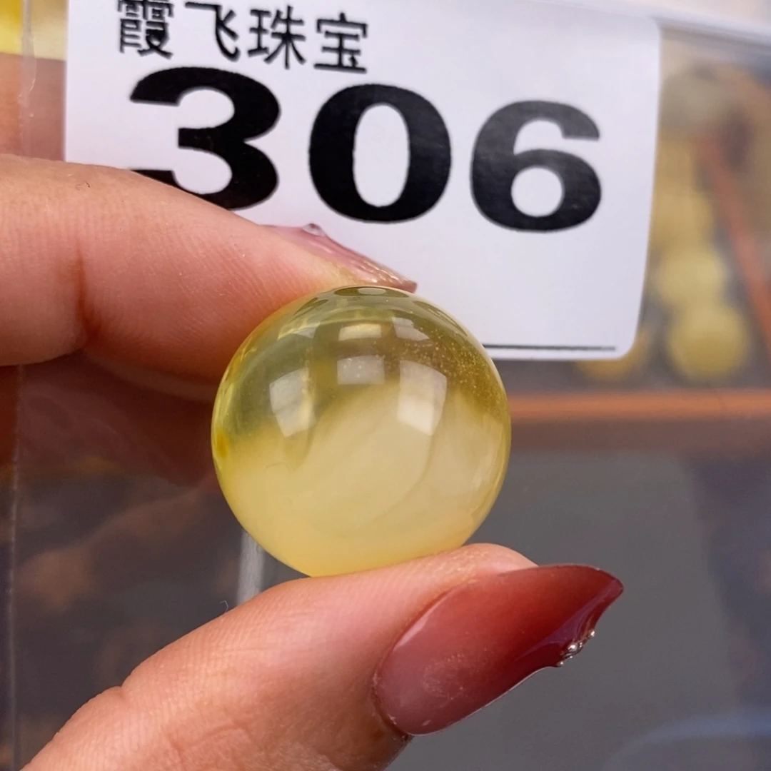 琥珀未镶嵌珠宝奇石21