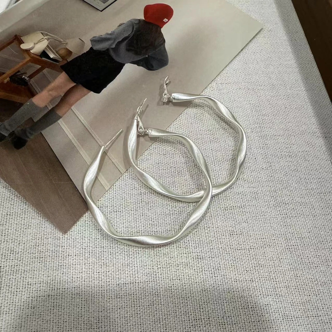 钛钢耳饰 波浪形 大圈耳环（YWEH266#）爱唯依
