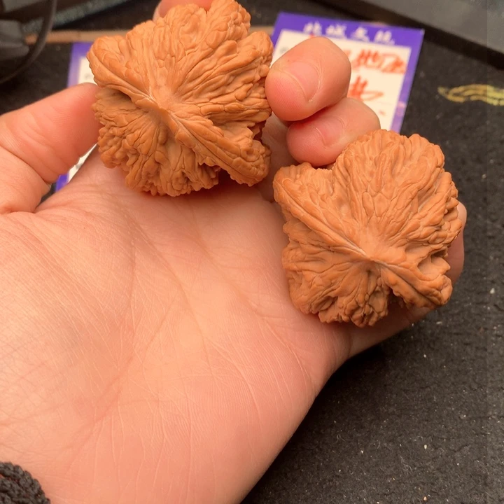 文玩核桃吊坠8号49虎全