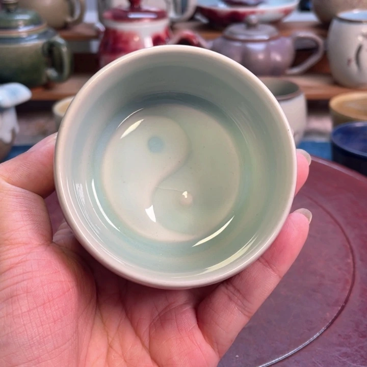 摆件钧瓷玉石釉太极杯