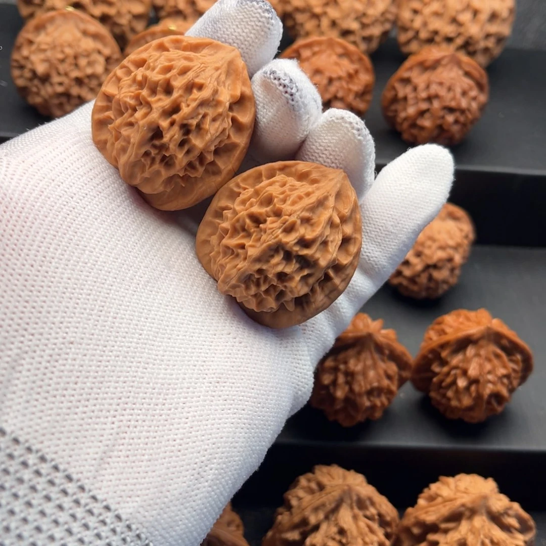 文玩核桃把件金公子