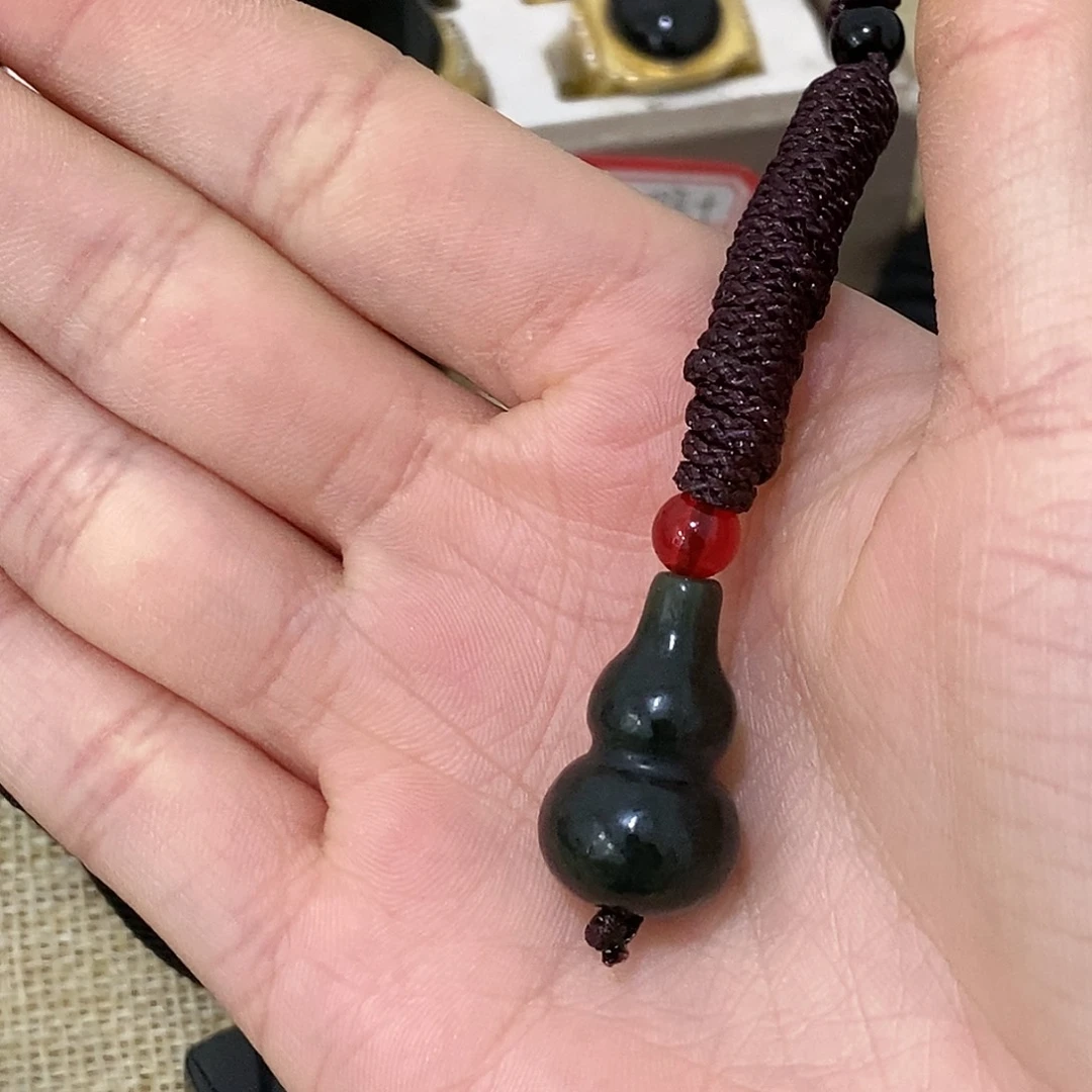 聊***划和田玉未镶嵌颈饰