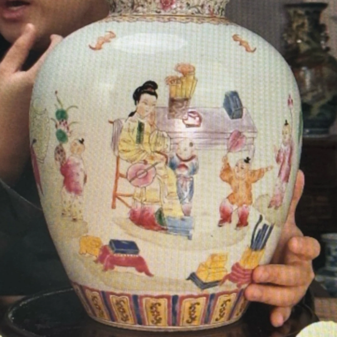 清 粉彩三羊教子图罐