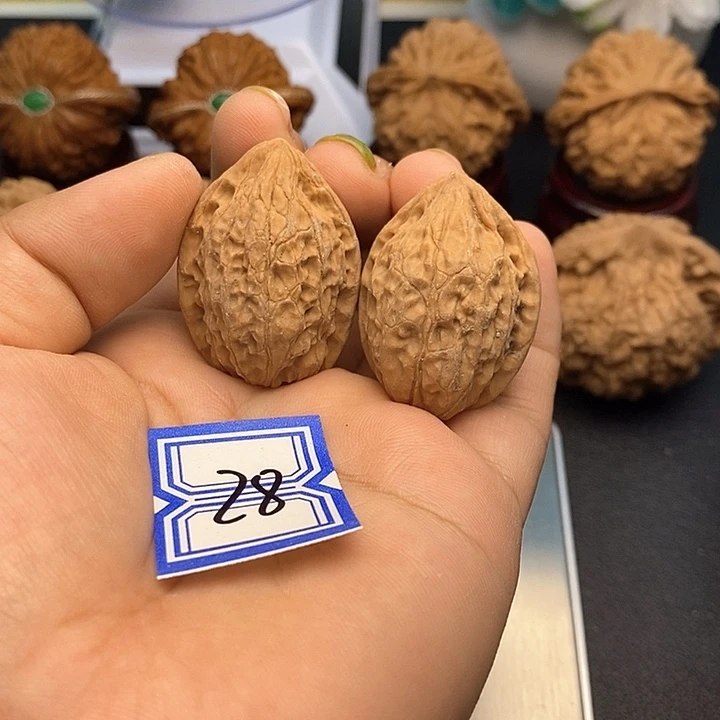 文玩核桃把件27野生