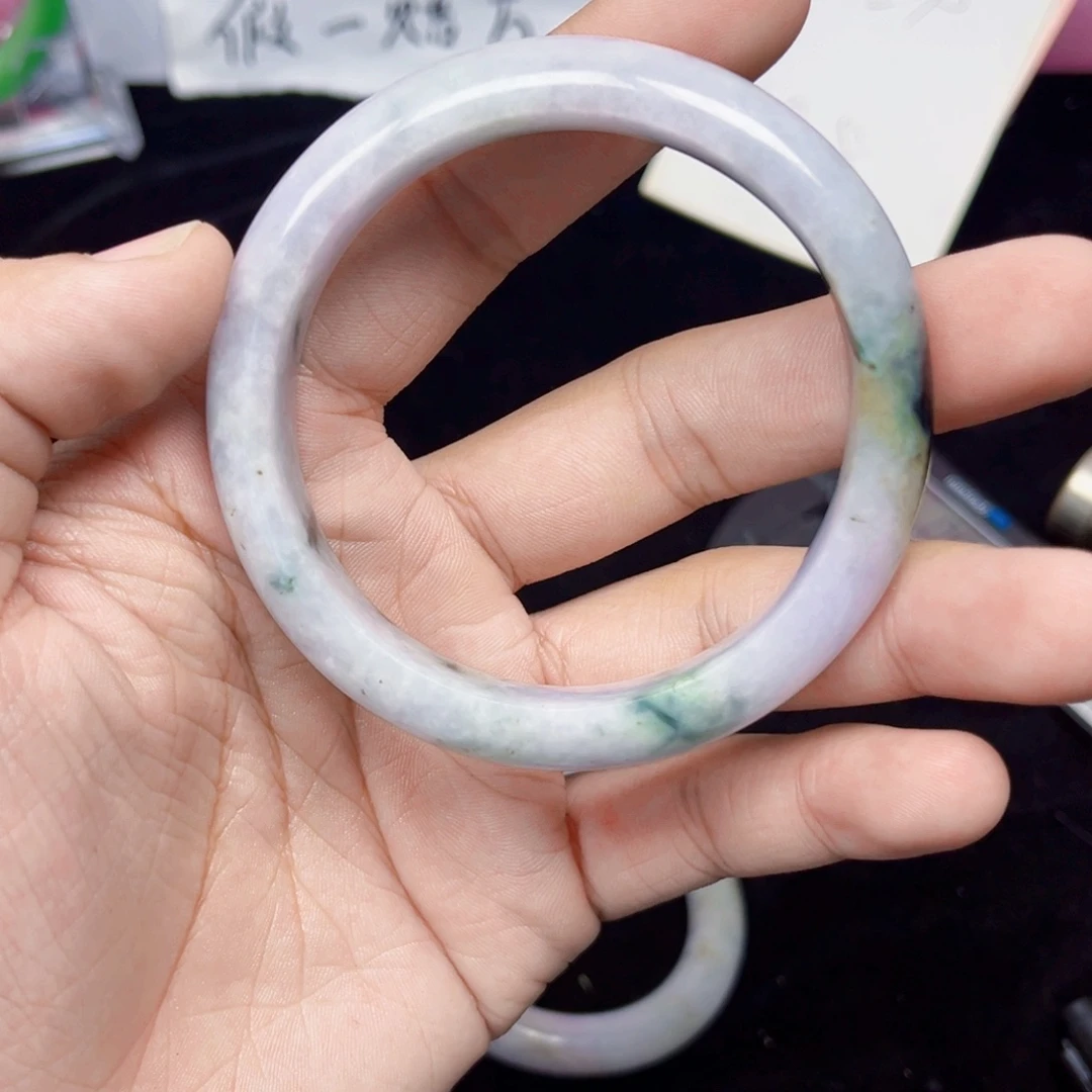 小***多翡翠未镶嵌手镯天然缅甸翡翠手镯