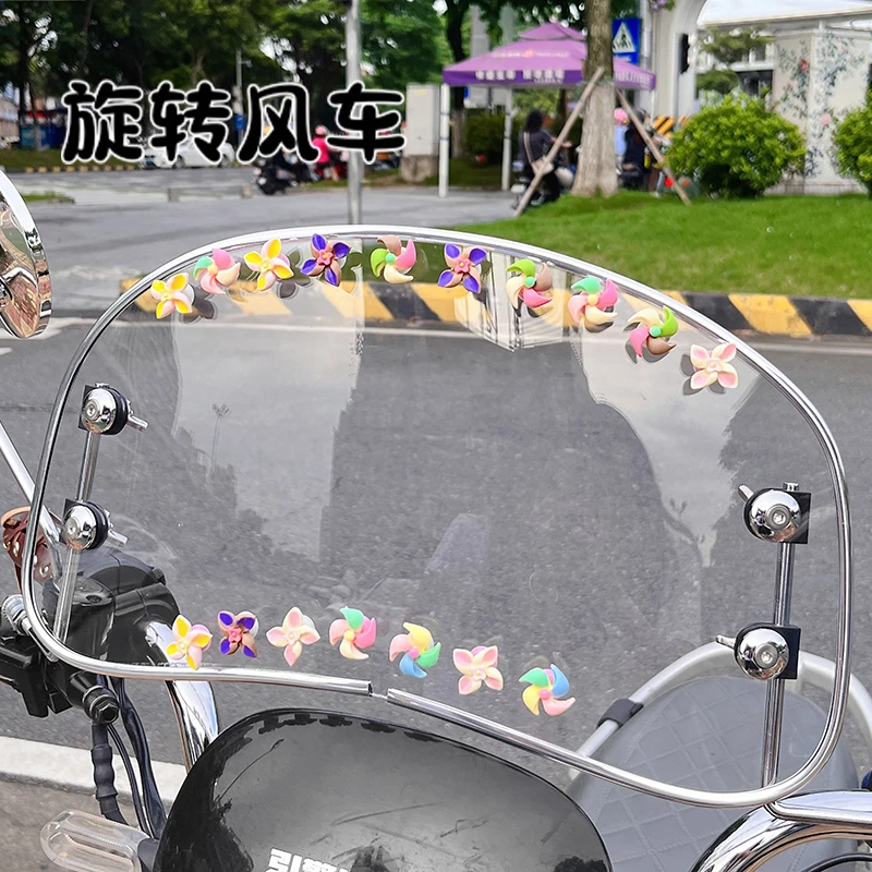 2025新款小风车旋转陀螺创意装饰品饰品小摆件车载电动车饰品摆件