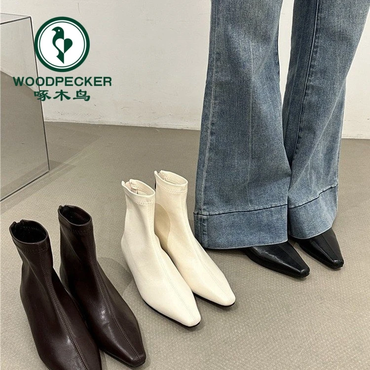 啄木鸟尖头法式裸靴马丁靴骑士女靴子秋冬新款复古瘦瘦踝靴短靴女