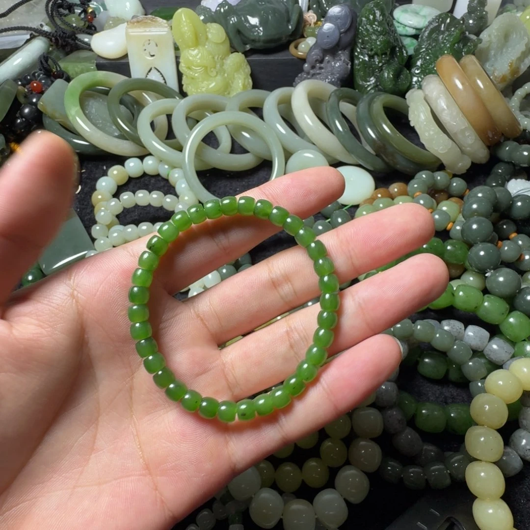 和田玉未镶嵌手串