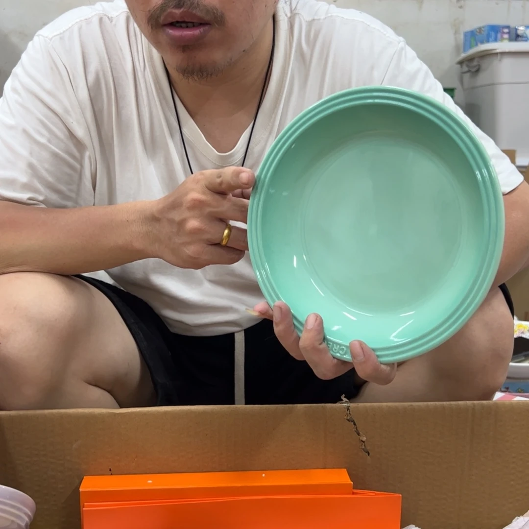 小姐姐家瓷器好漂亮青羽色大草帽