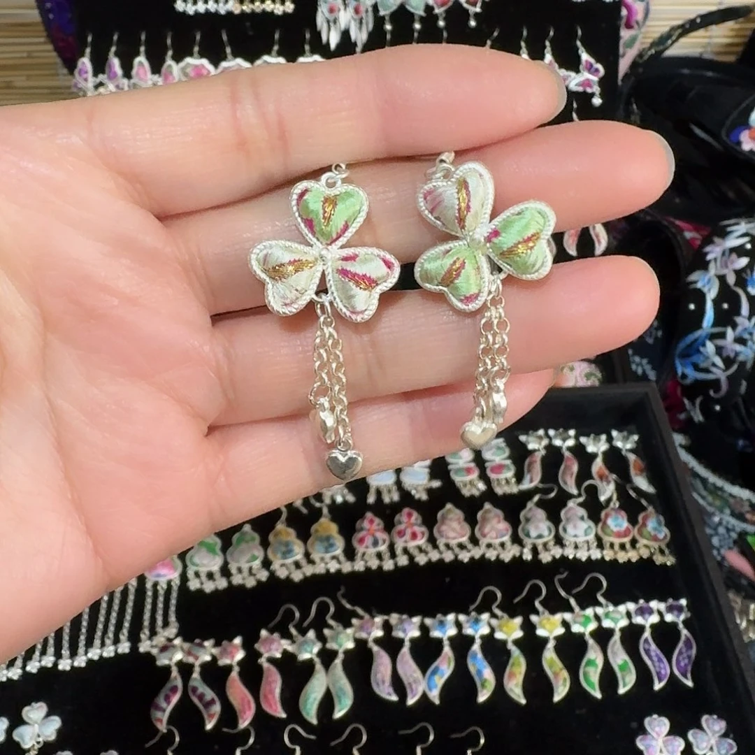 织绣民族风刺绣耳环