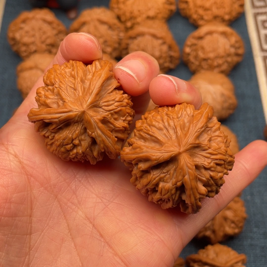 文玩核桃把件39全品毕业玉龙球正奔