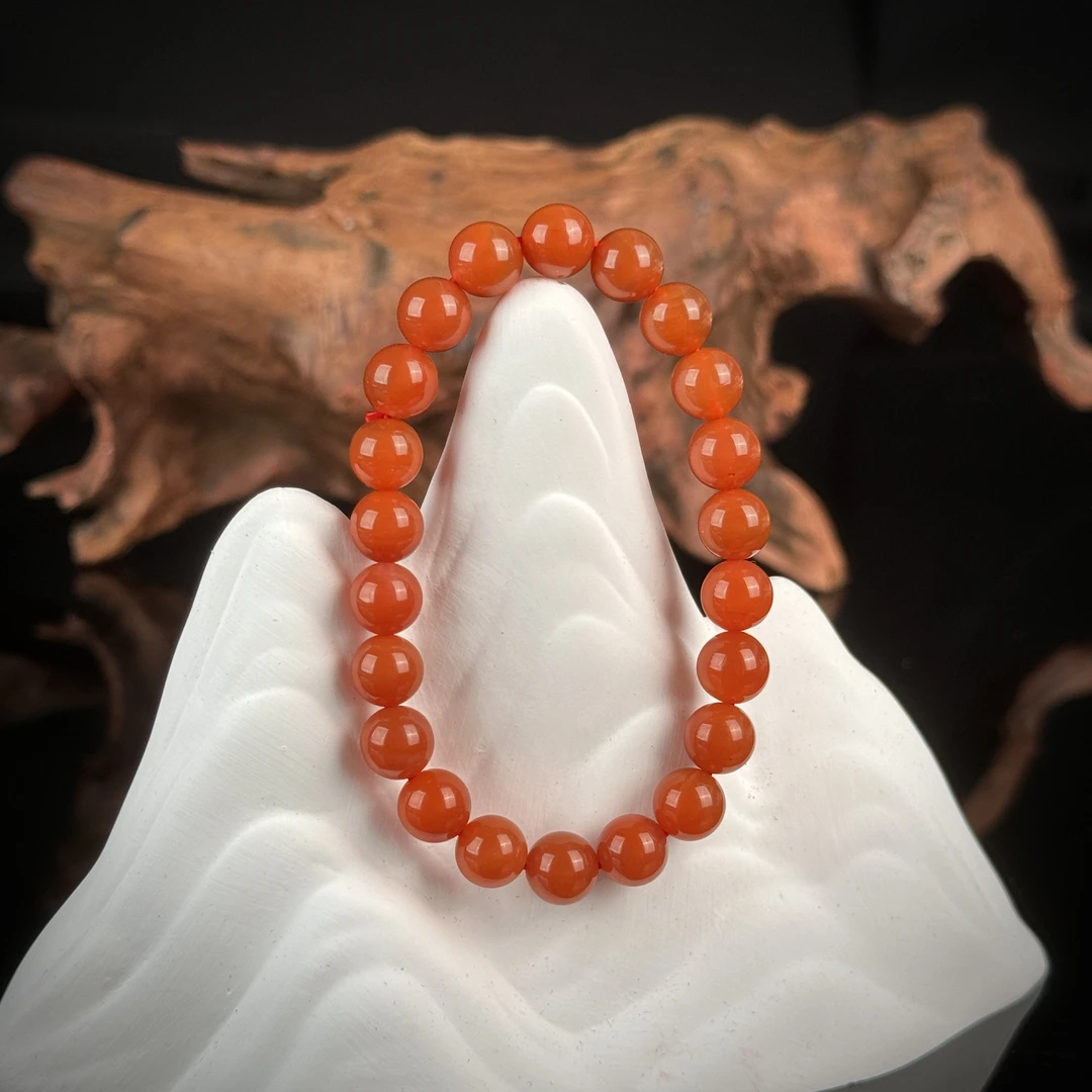 约8mm保山南红满色满肉圆珠手串