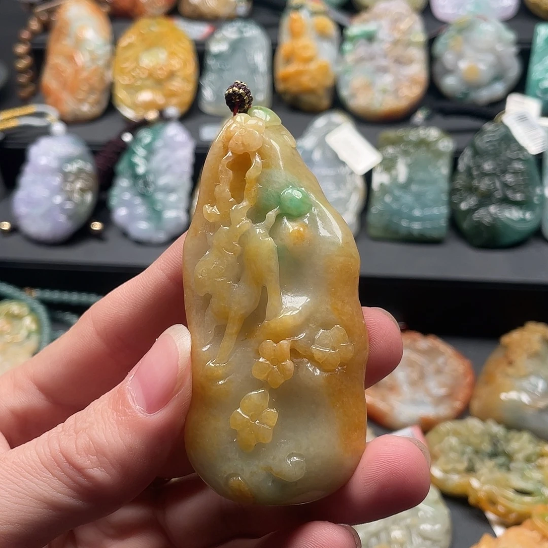 翡翠未镶嵌挂件腾冲