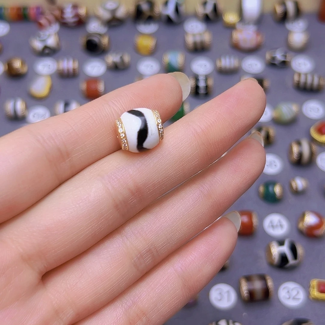 未镶嵌卡11玛瑙/玉髓