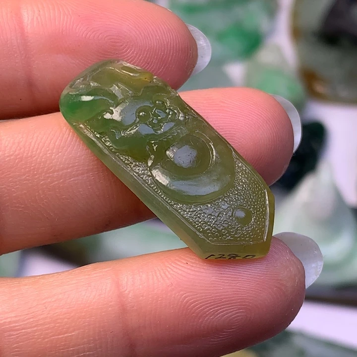 定制翡翠未镶嵌翡翠
