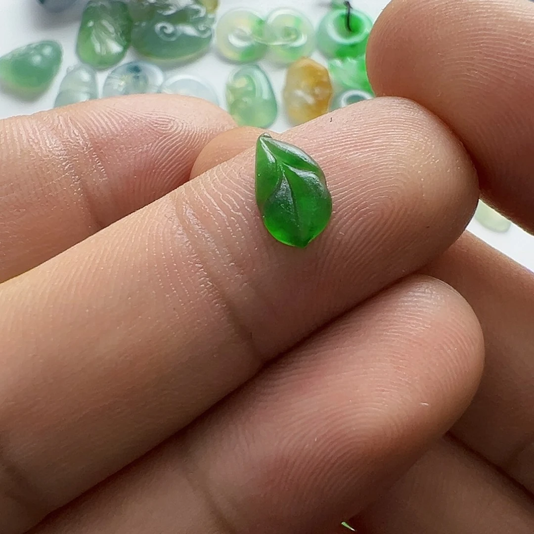 定制翡翠未镶嵌我***焱叶子