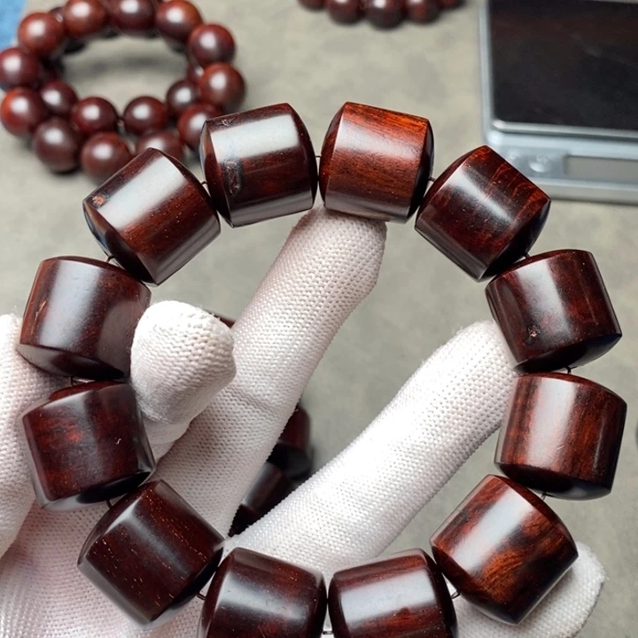 檀香紫檀（小叶紫檀）20桶珠瑕疵