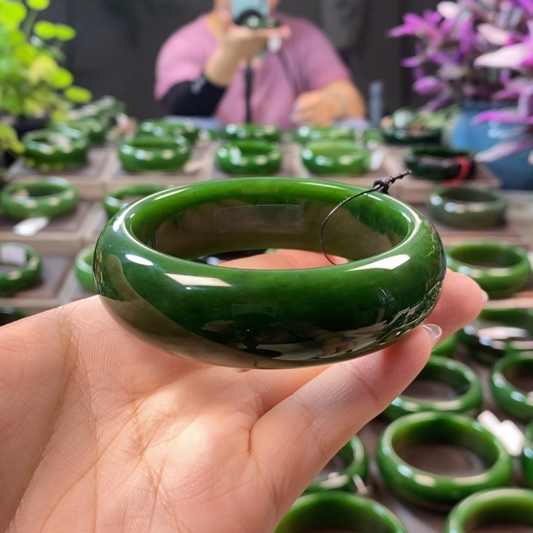 和田玉（碧玉）手镯未镶嵌