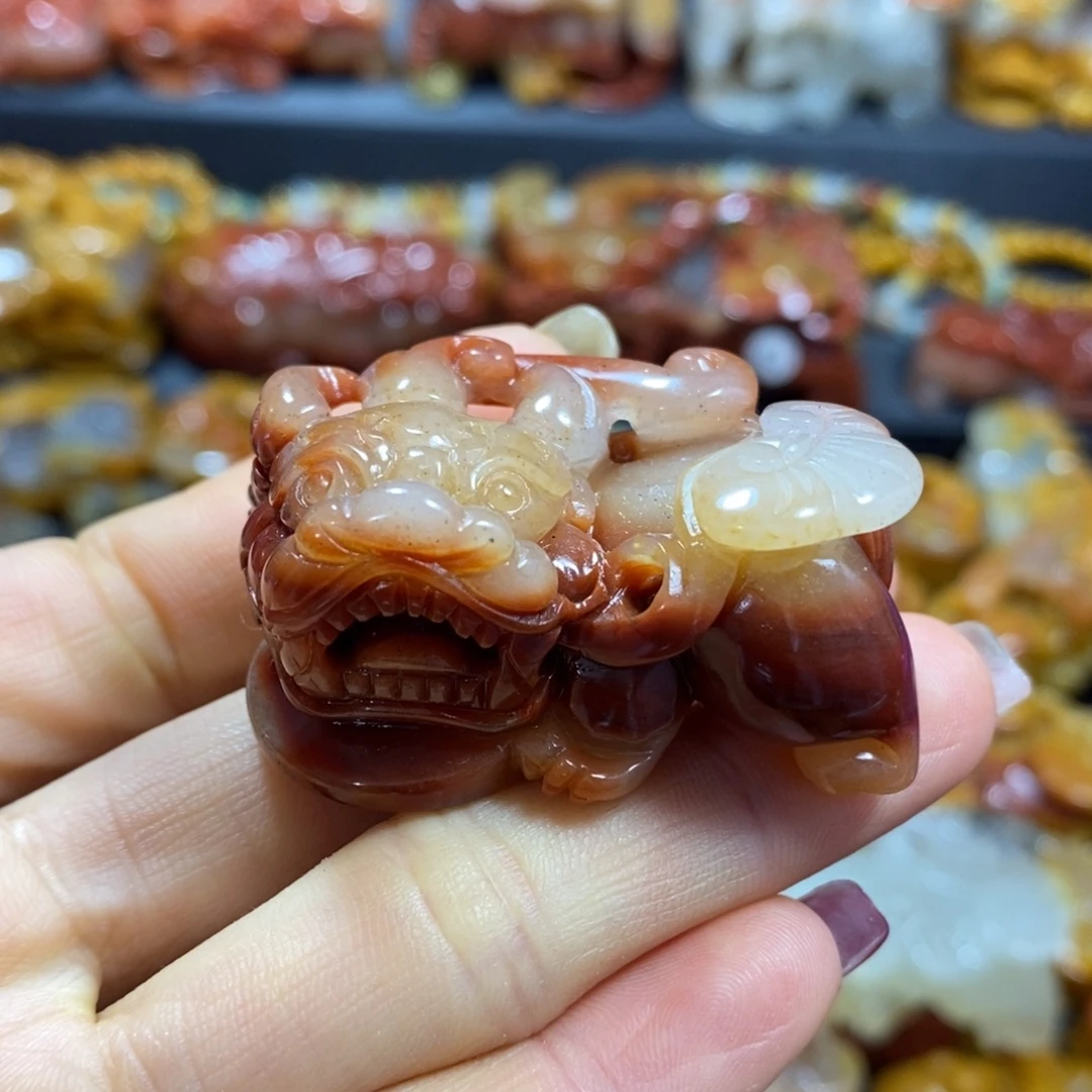 石英质玉（黄龙玉）未镶嵌颈饰