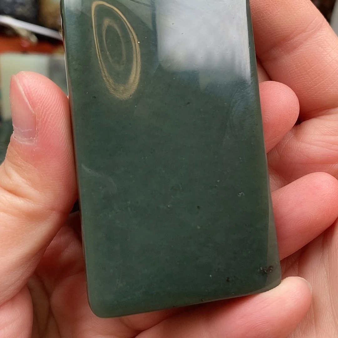 平***生和田玉未镶嵌颈饰