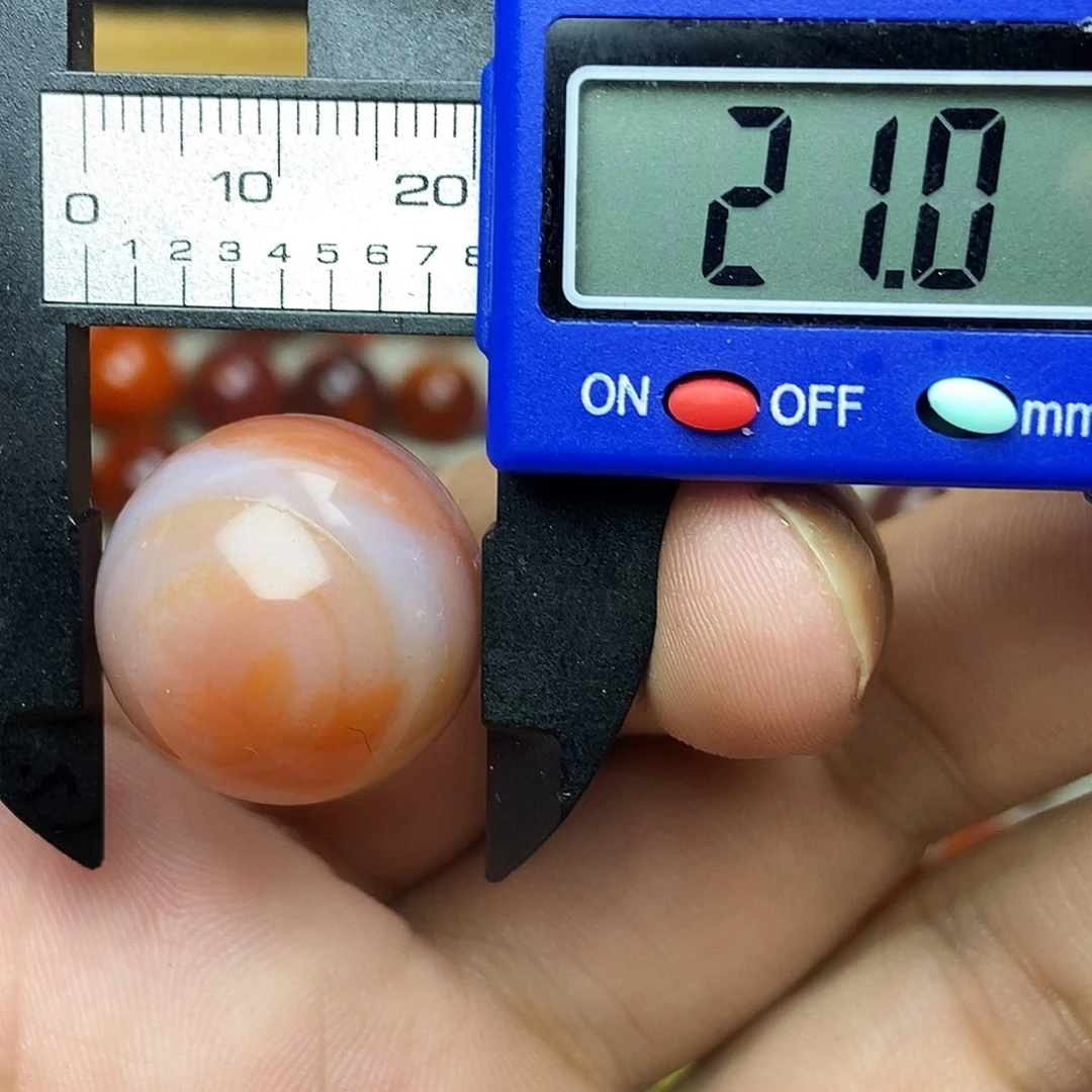 南红玛瑙未镶嵌南红玛瑙有瑕疵