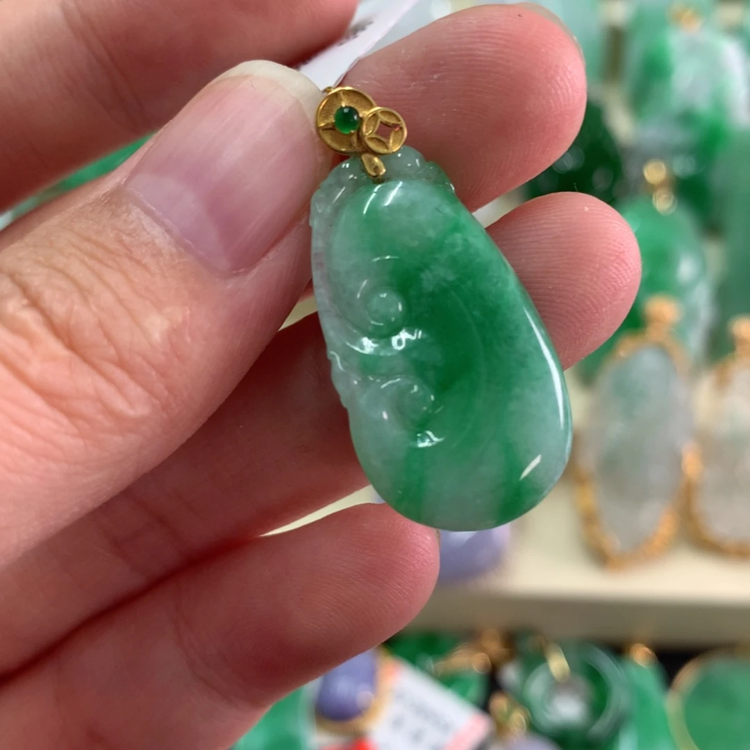 翡翠18K金镶嵌吊坠(不含链)