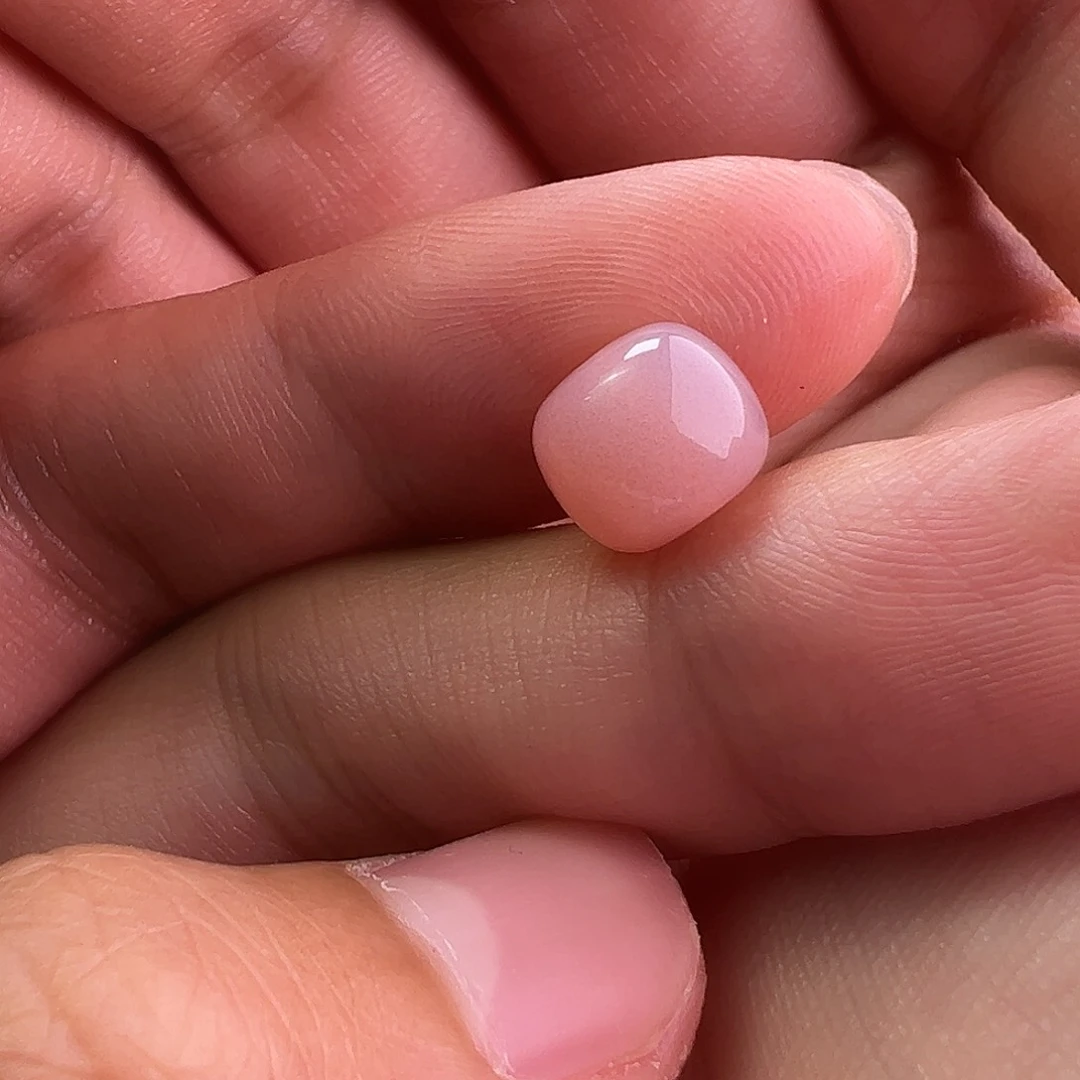 玛瑙/玉髓配饰未镶嵌瓶**罐