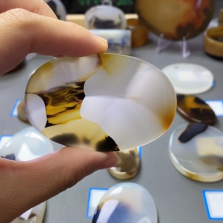 玛瑙/玉髓未镶嵌珠宝半成品24