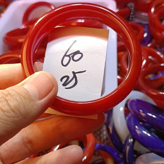 玛瑙/玉髓手镯未镶嵌