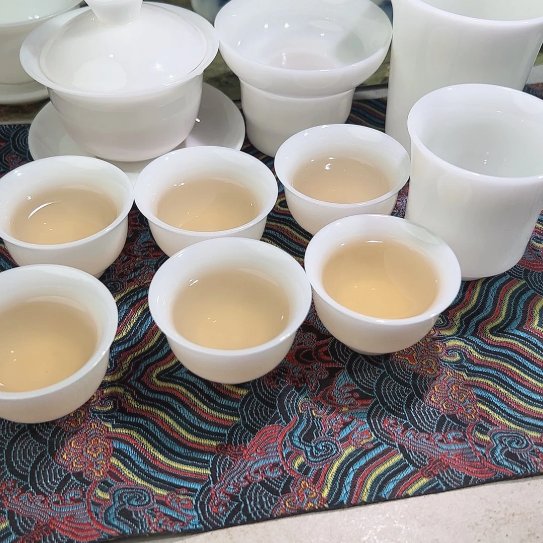 涌***璞玉120ml盖碗茶海过滤组10个杯子和主人杯