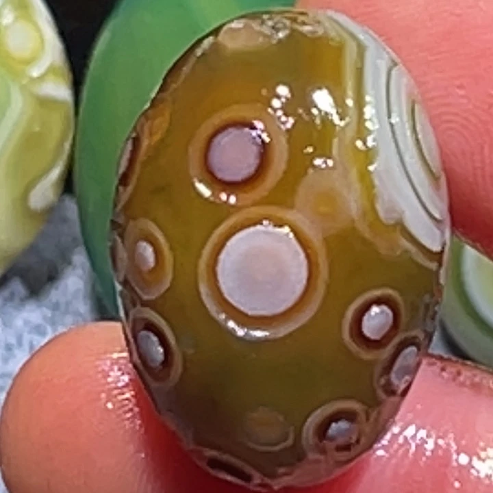 玛瑙/玉髓未镶嵌珠宝奇石