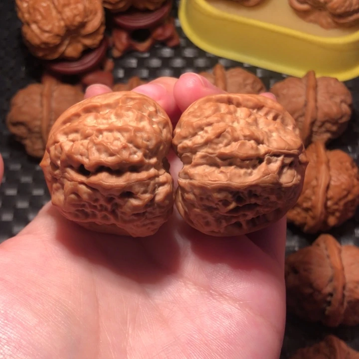 把件文玩核桃40四开超大腿