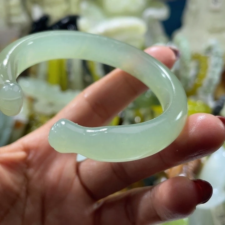 岫玉未镶嵌手镯53