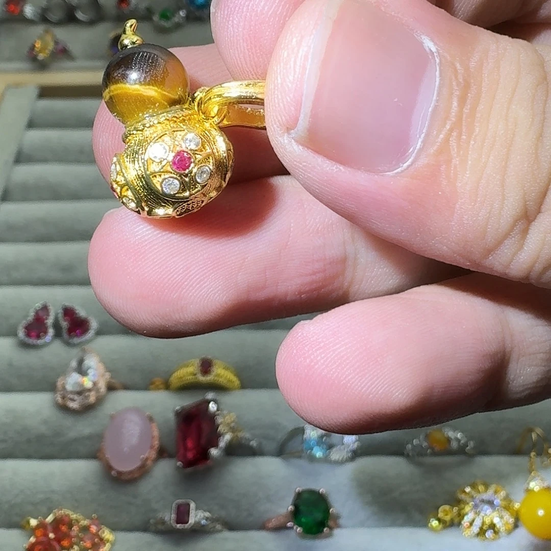 银S925镶嵌水晶戒指