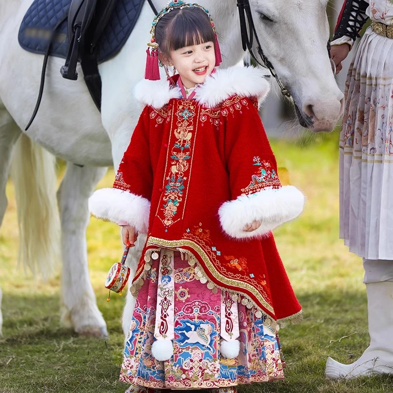 【马踏春晖】加绒加厚女童斗篷外套2026马年拜年服新过年儿童汉服