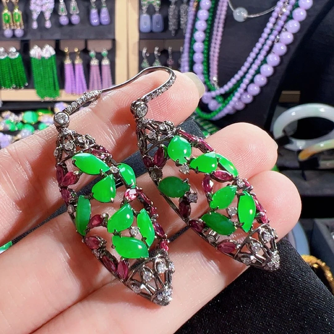 翡翠18K金镶嵌耳饰签收后24小时鉴赏期