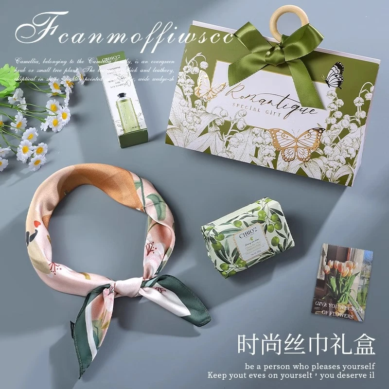 母亲节礼物送妈妈丝巾高档礼盒装教师节礼物送老师实用生日礼物