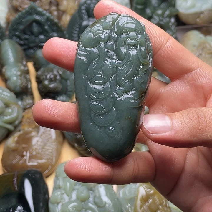 和***贵和田玉未镶嵌挂件