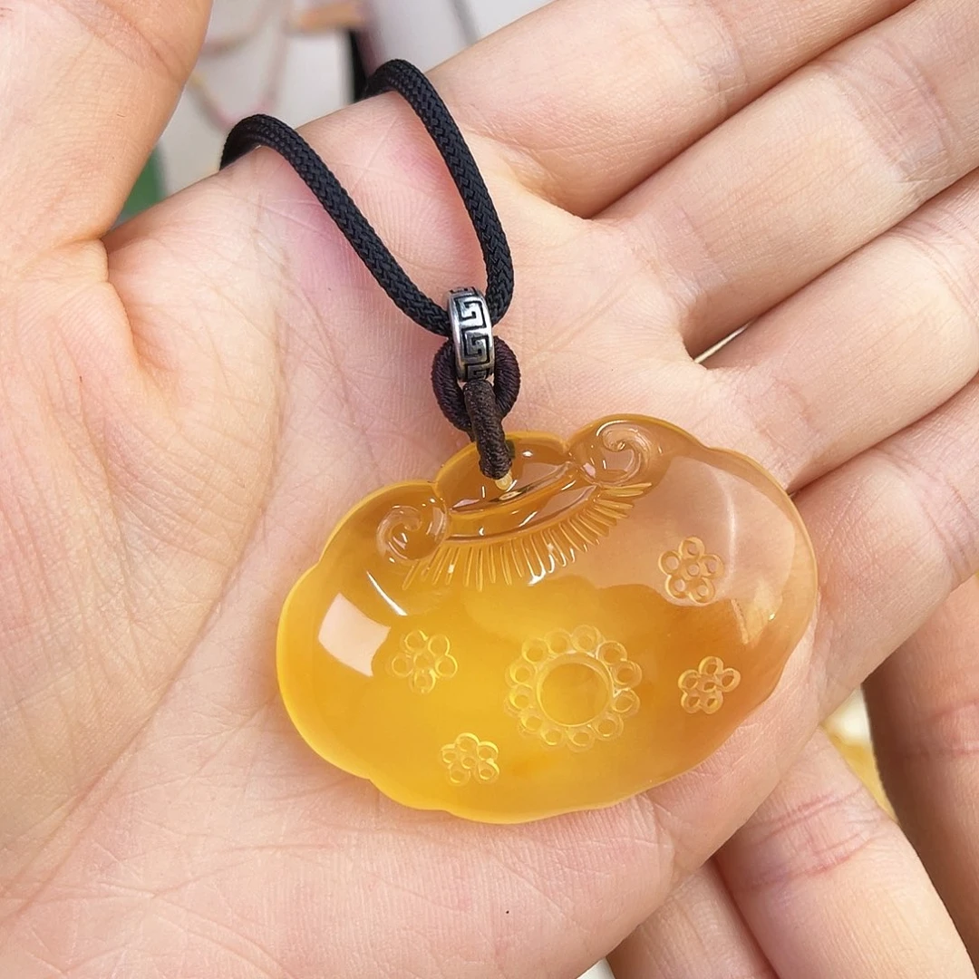 未镶嵌琥珀珠宝奇石