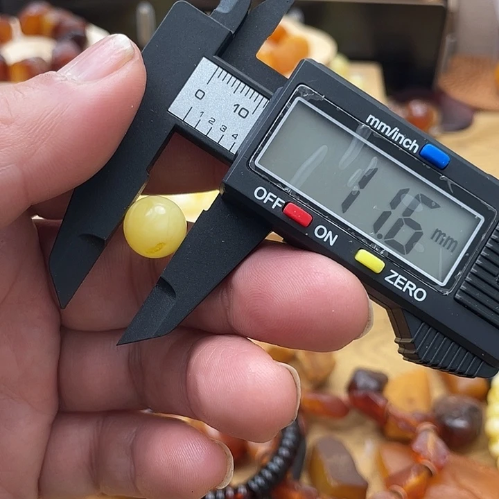 蜜蜡未镶嵌颈饰吊坠
