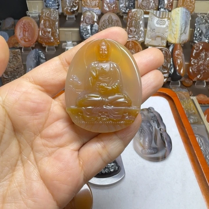 玛瑙/玉髓颈饰未镶嵌流***叔