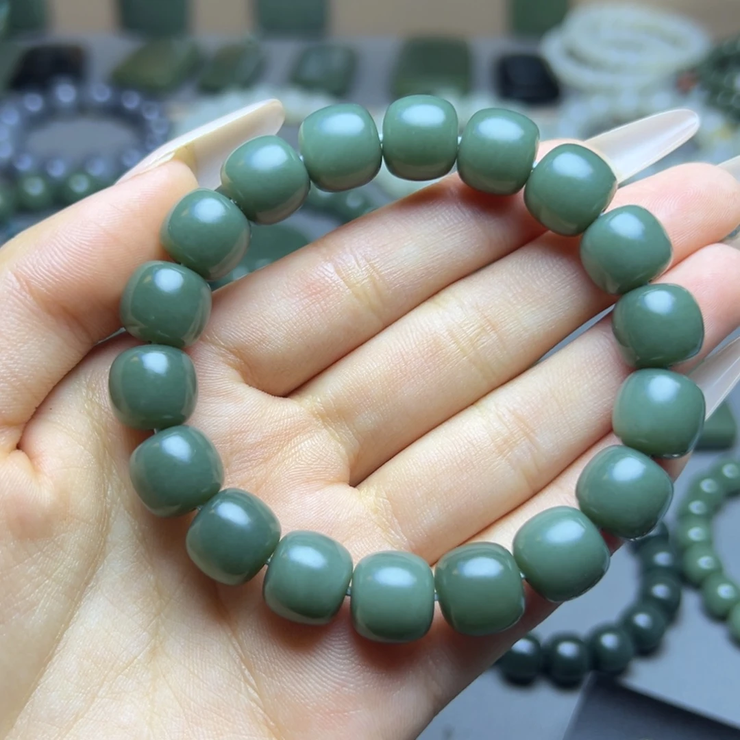 和田玉未镶嵌手串