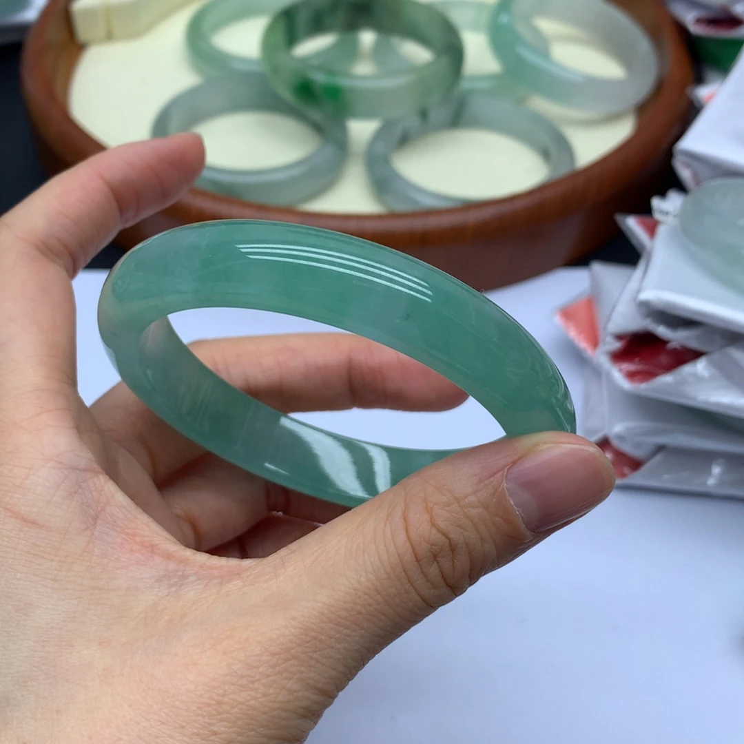 人***见手镯圈口63宽13.0的