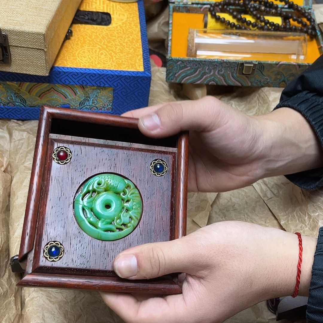 大叶紫檀（黑酸枝木类）