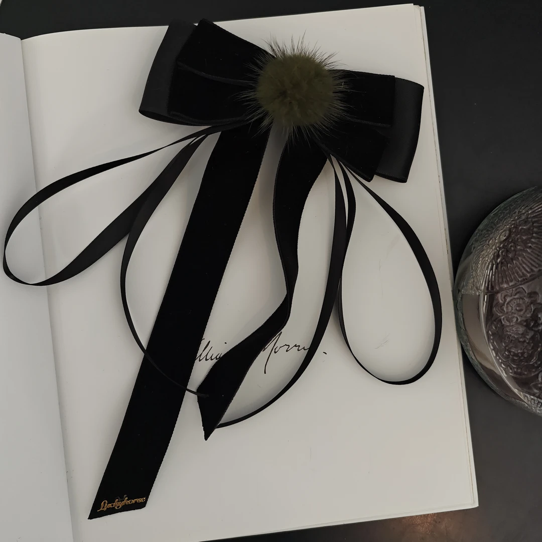 1687黑丝绒飘带蝴蝶结弹簧夹（手工微瑕介意勿拍）