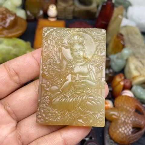 蛇纹石玉未镶嵌颈饰45