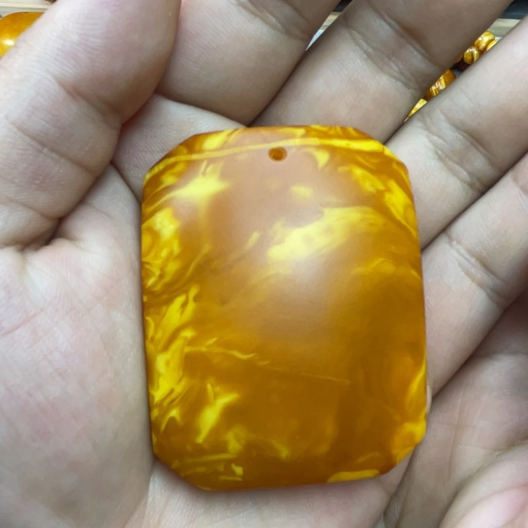 蜜蜡未镶嵌吊坠(不含链)