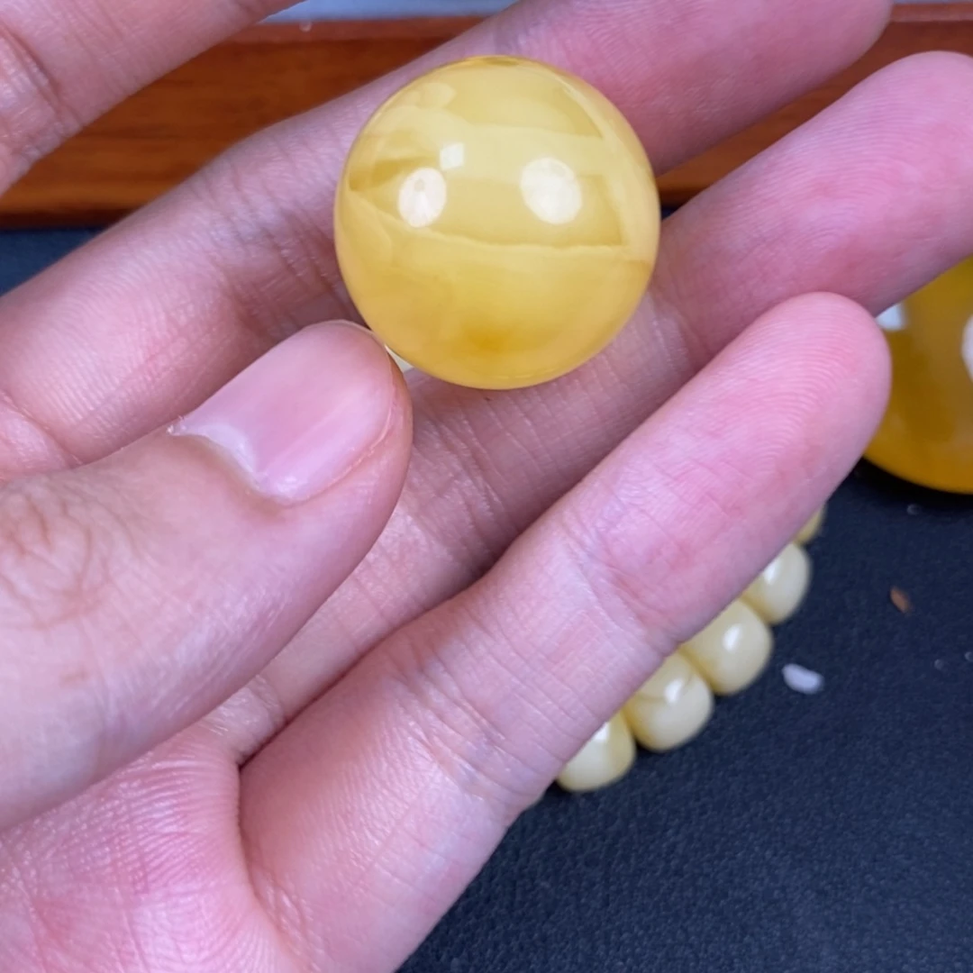琥珀未镶嵌裸石微瑕33