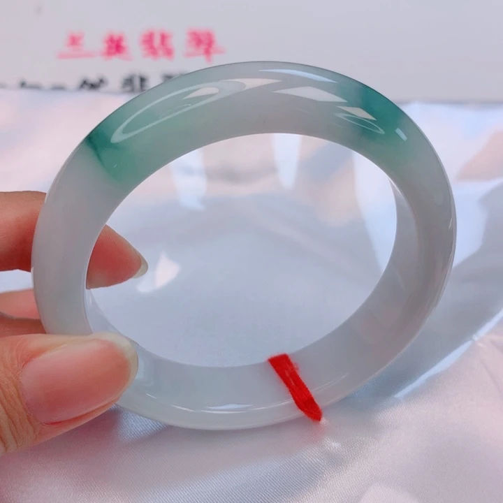 翡翠未镶嵌手镯54圈